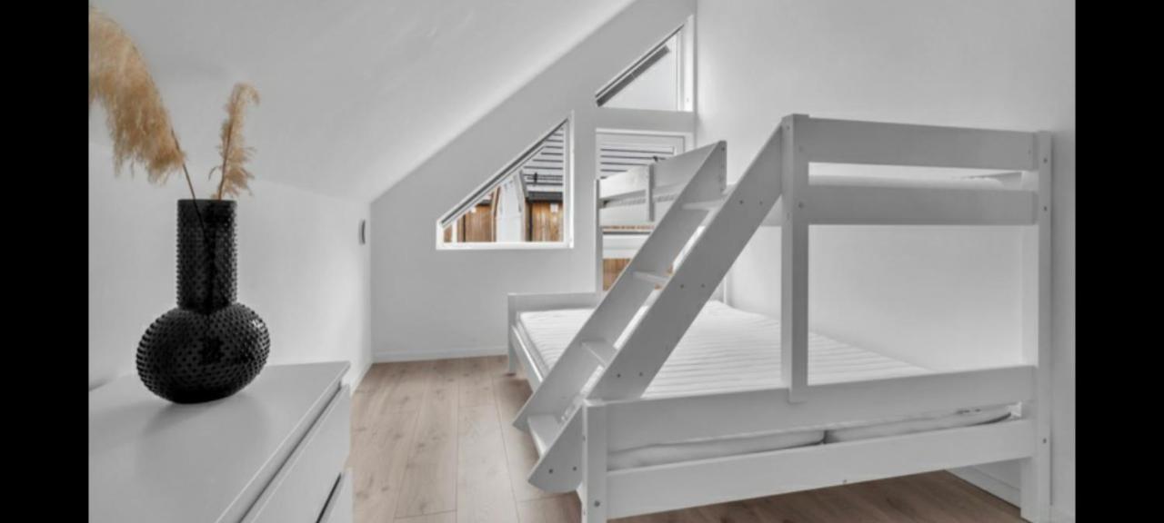 Hytte Med 4 Soverom Kristiansand Bagian luar foto